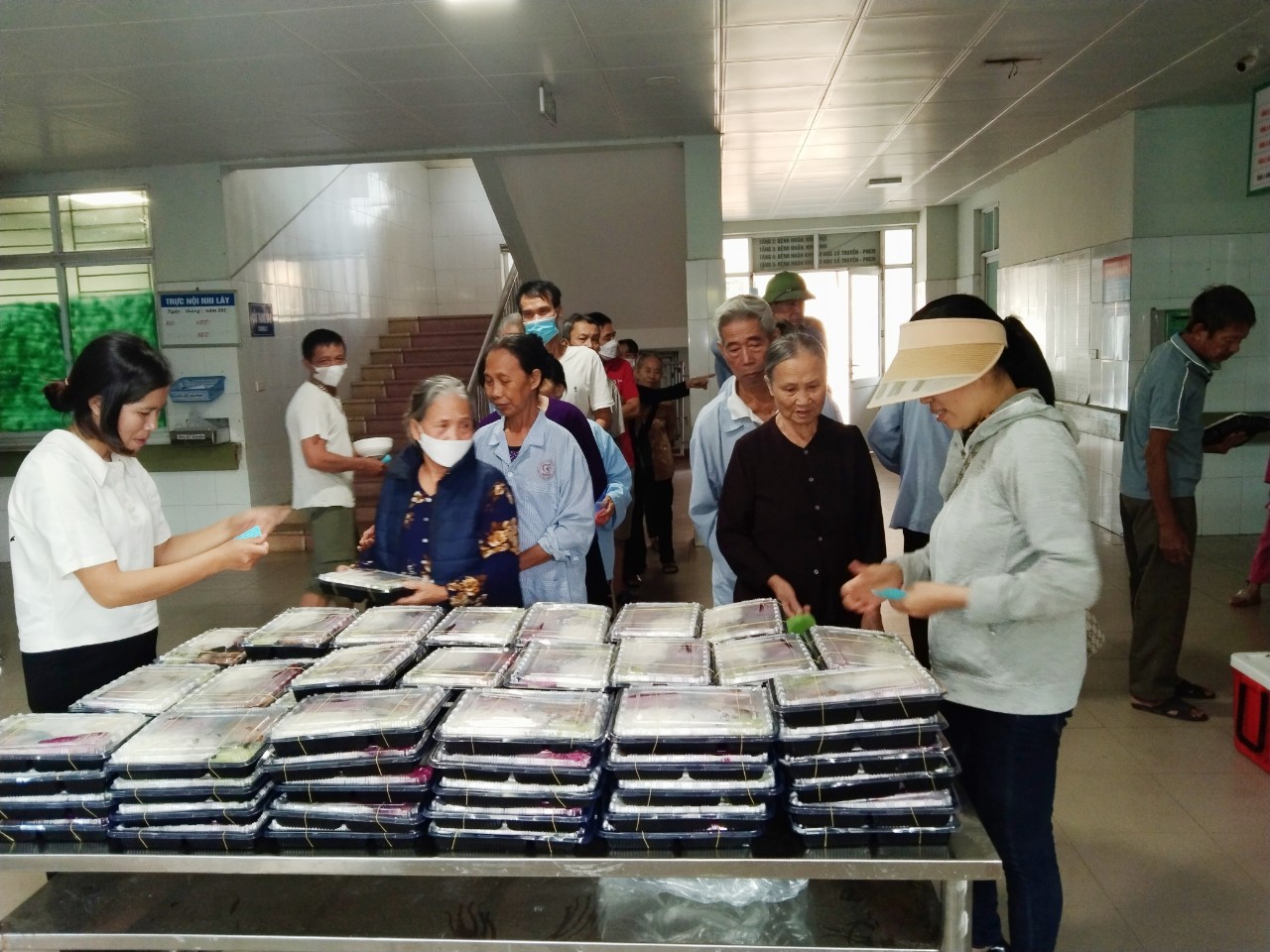 Tổng hợp công tác thiện nguyện tại TTYT huyện Tiên Du  trong tháng 10/2023